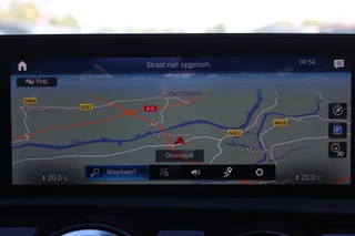 Mercedes-Benz A-Class 2021 - 180 AUT7 AMG LINE NIGHT PAKKET SFEER WIDESCREEN NL AUTO imagem 24