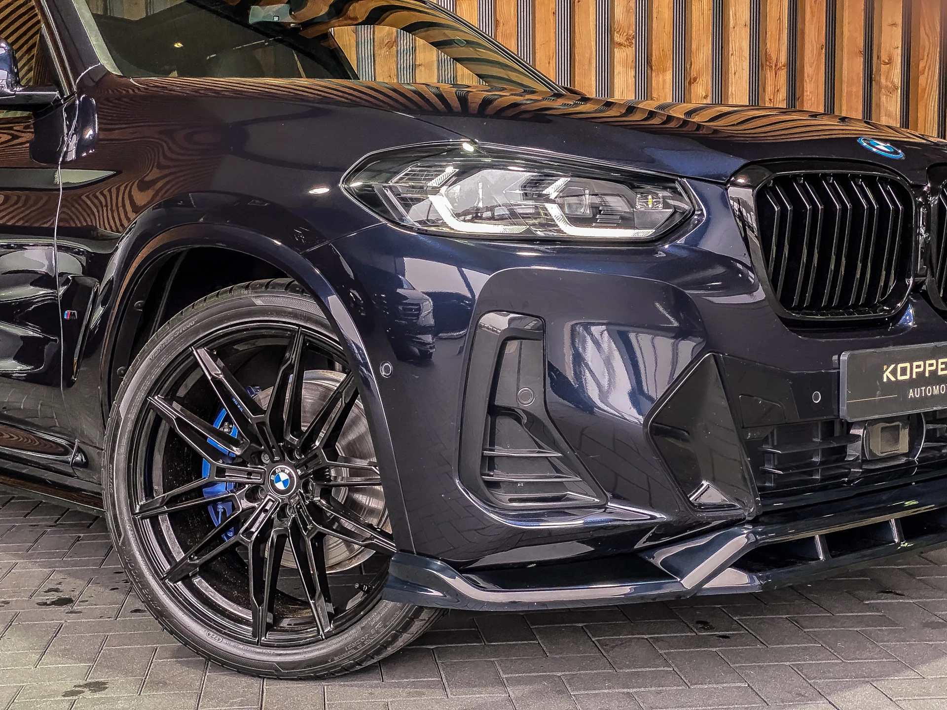 BMW X3 2023 - xDrive30e 292PK High Executive M-Sport obrázek 33