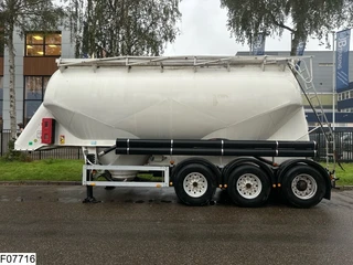 Feldbinder 1998 - Silo 36.000 liter, 1 Comp image 2 thumbnail