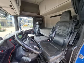 Scania R 2021 - NGS R650 V8 / 8X2 / RETARDER / TECHNICAL 80TON / 9TON FRONT AXLE / ONLY:687461 KM / LWDS / LEATHER / NAVI / FRIDGE / AUTOMATIC / EURO-6 / 2021 изображение 33