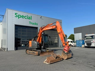 Hitachi N/A 2015 - ZX85US-5A / Lehnhoff snelwissel met zwenkmotor / 3279h !! / Graafmachine / Excavator / Bagger image 1