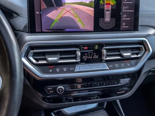 BMW X3 2023 - xDrive30e 292PK High Executive M-Sport imagem 12