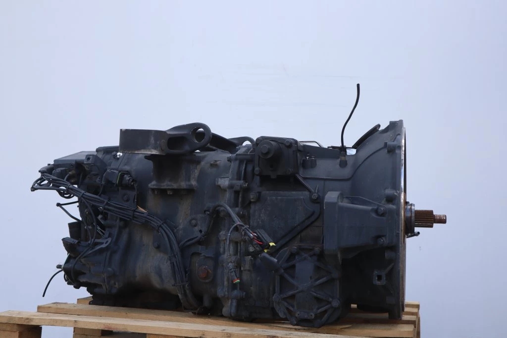 MAN 2020 - 12+2GZ 2700DD+RETARDER 81.32004-6518 obrázek 1