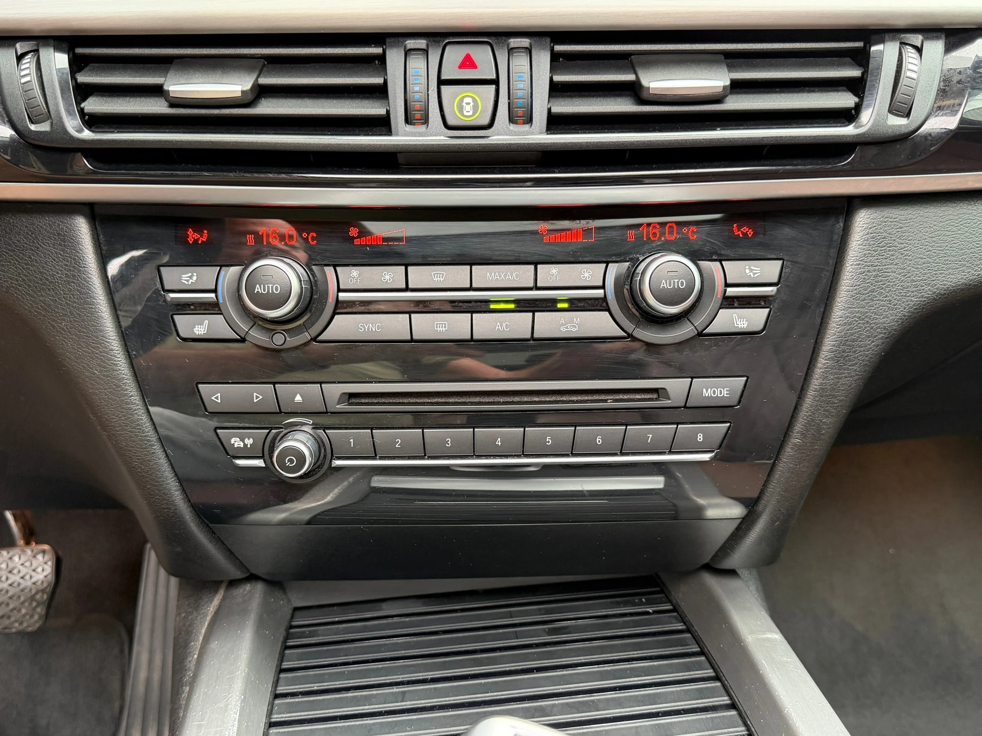 BMW X5 2015 - XDrive40e iPerformance High Executive bj.2015 Pano|Navi|Nap. afbeelding 22