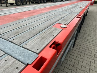 Kässbohrer N/A 2026 - new and unused Heavy-Duty flatbed / 690cm extendable / steering axle / lift axle / twistlocks / timberstakes / NL-trailer / APK: 04-2027 obrazek 15