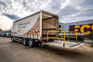 Renault N/A 2011 - PREMIUM 310 6X2 + Palfinger 2.5T immagine 8
