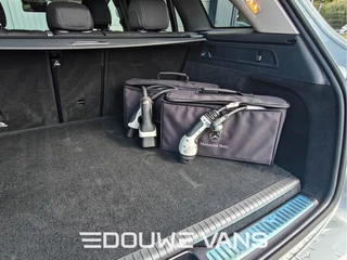 Mercedes-Benz GLC 2021 - 300e 4Matic Airco Ambiente Night Pakket Trekhaak obrazek 11