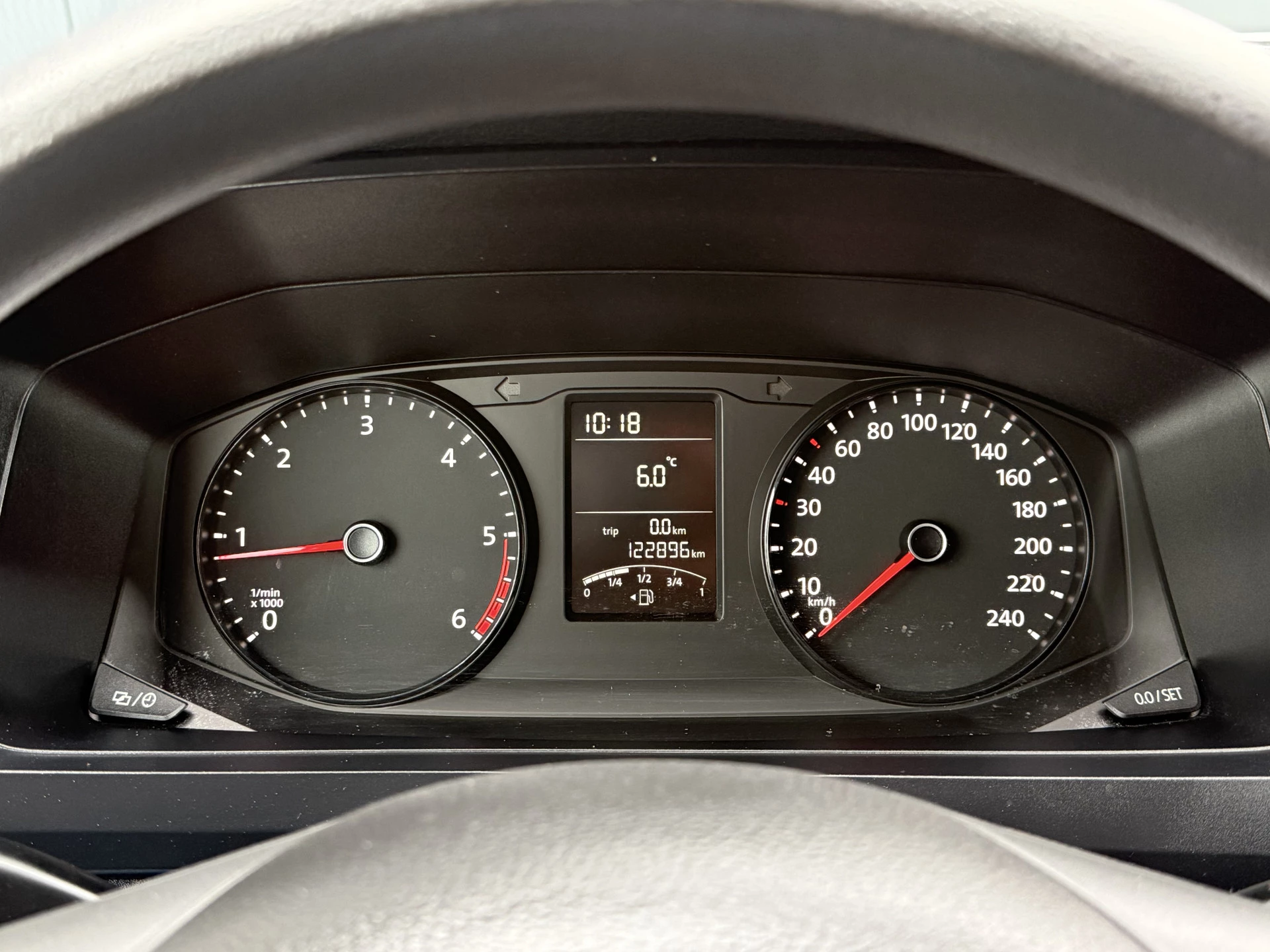 Volkswagen Transporter 2019 - 2.0 TDI 102 PK / L1H1 / 1e EIG. / ACHTERKLEP / AIRCO / CRUISE / CAMERA / VERWARMDE VOORRUIT obrázek 11