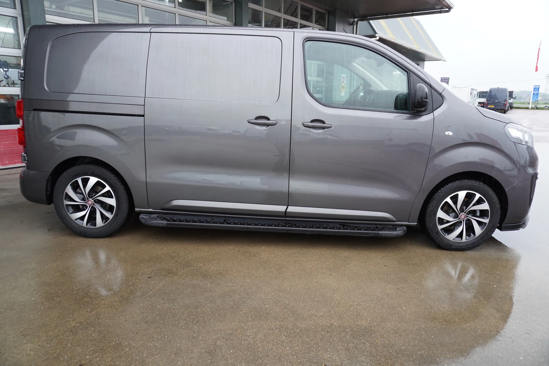 Fiat Scudo 2023 - 2.0 MultiJet 145 PK L2H1 SX Schuifdeur links en rechts obrázek 3