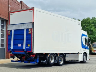 Scania P 2018 - P500 Highline 6x2 - Box with sidedoors - Loadlift - Retarder - Full air obrazek 7