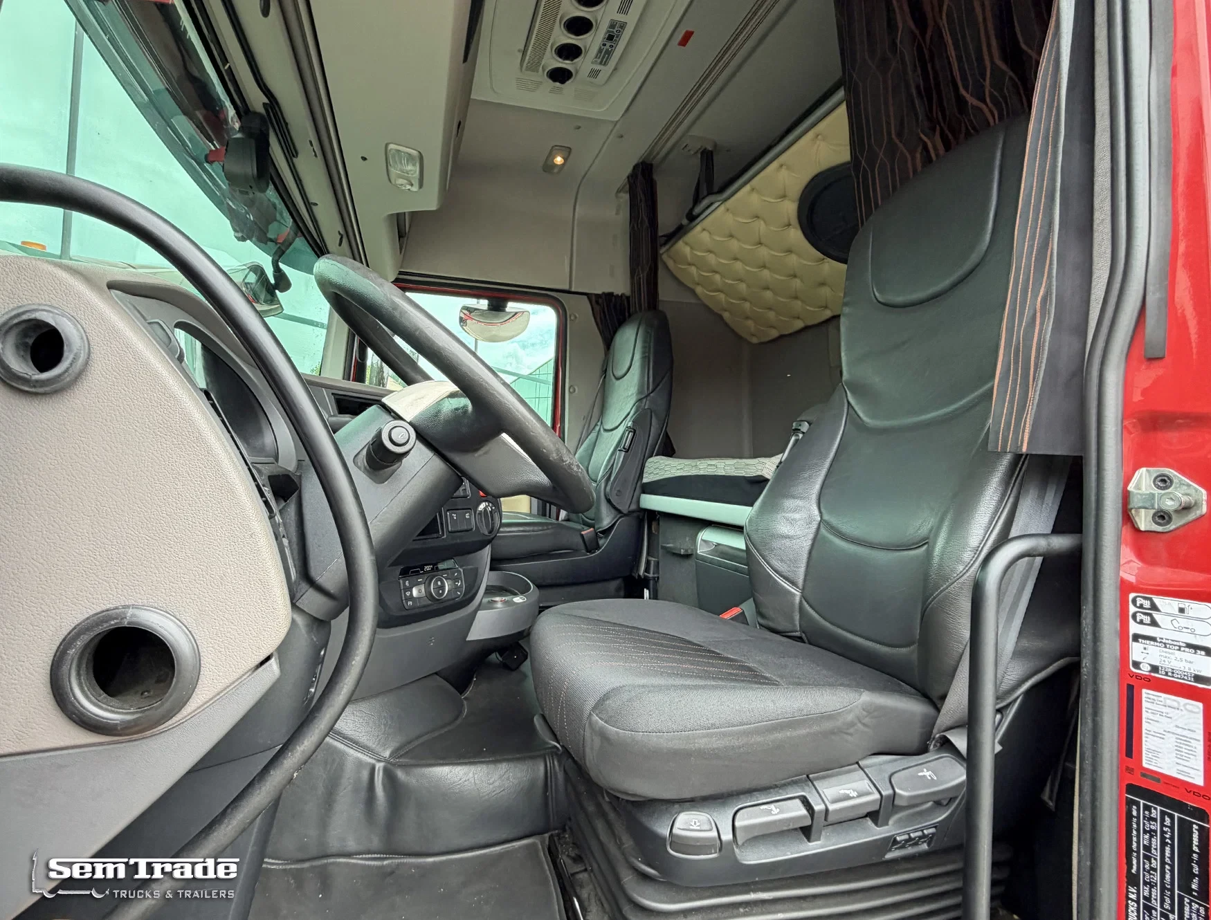 DAF XF 430 2018 - FT MX13 SPACE CAB PARK AIRCO 881.000 KM SMART TACHO 2 TOP CONDITION HOLLAND-TRUCK afbeelding 6