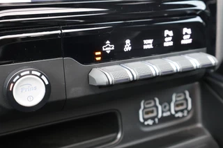 Dodge Ram 1500 2024 - 5.7i V8 Laramie Night Ed. 360 Camera / Luchtv. / Adaptive Cruise / immagine 33