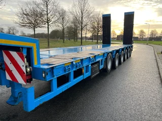 Goldhofer N/A 2008 - STZ L6 65/80A with loading ramps image 3