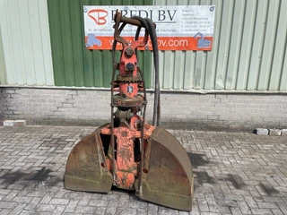 - H.WEYHAUSEN schalenknijper for sale