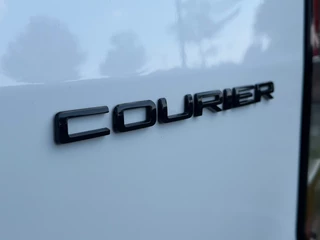 Ford Transit Courier 2025 - Trend Elektrisch 44KWH 300KM Reikwijdte Apple CP Airco Cruise control Camera zdjecie 7