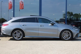 Mercedes-Benz CLA 2019 - Shooting Brake 200 163PK AUT7 AMG LINE PANORAMADAK CARPLAY SFEER 18'' WIDESCREEN TREKHAAK afbeelding 1