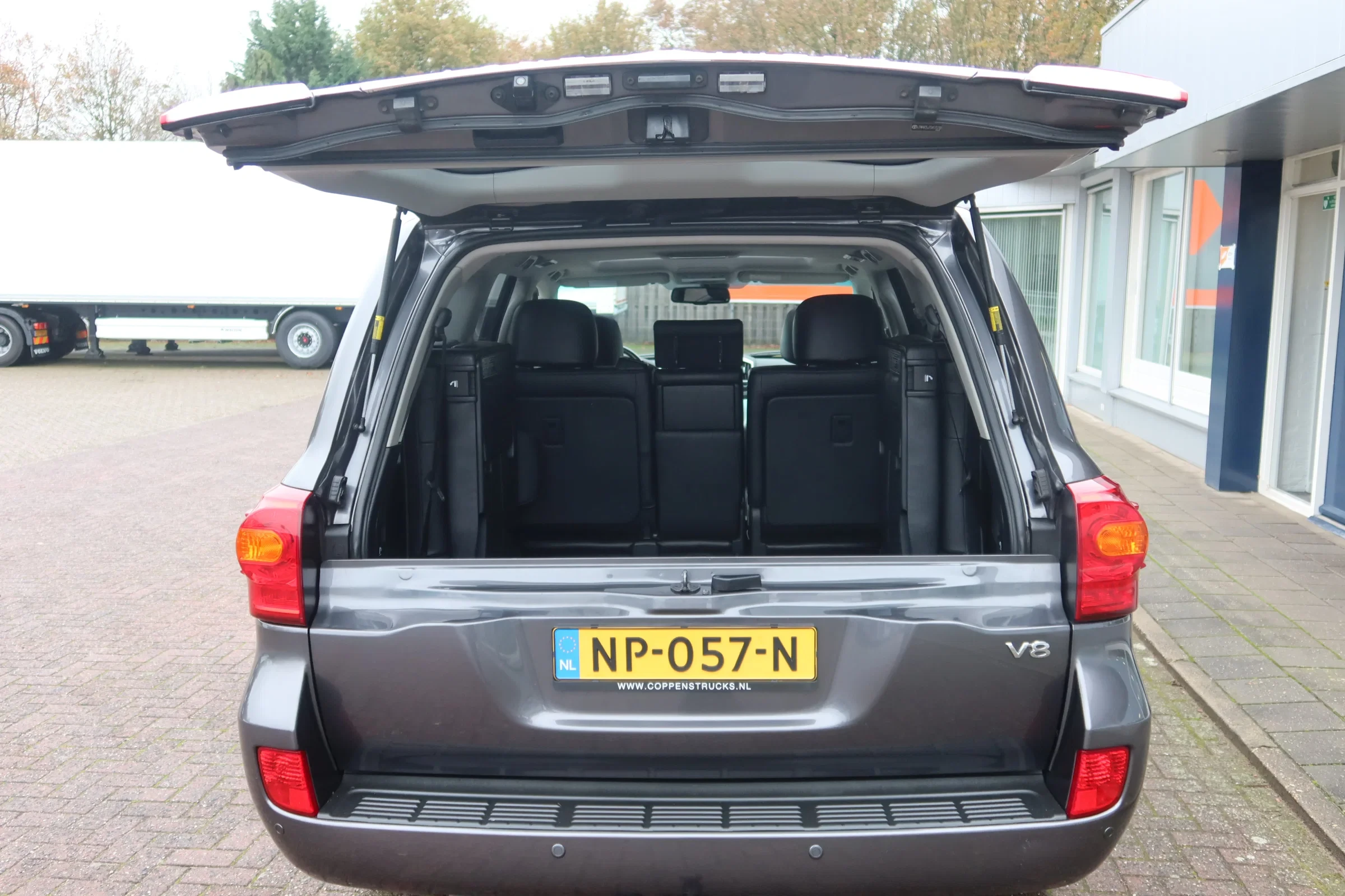 Toyota Land Cruiser 2016 - (200 SERIES) V8 200 5.5 Executive 7 persoons. Luchtvering. €42.500.- Marge immagine 9