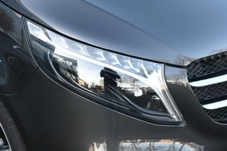 Mercedes-Benz V-Class 2024 - 300d Lang DC Edition obrazek 12