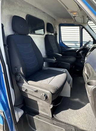 Iveco Daily 2018 - 35C16V 2.3 352 L2H2 Automaat|Trekhaak 3500KG|Cruis bild 4