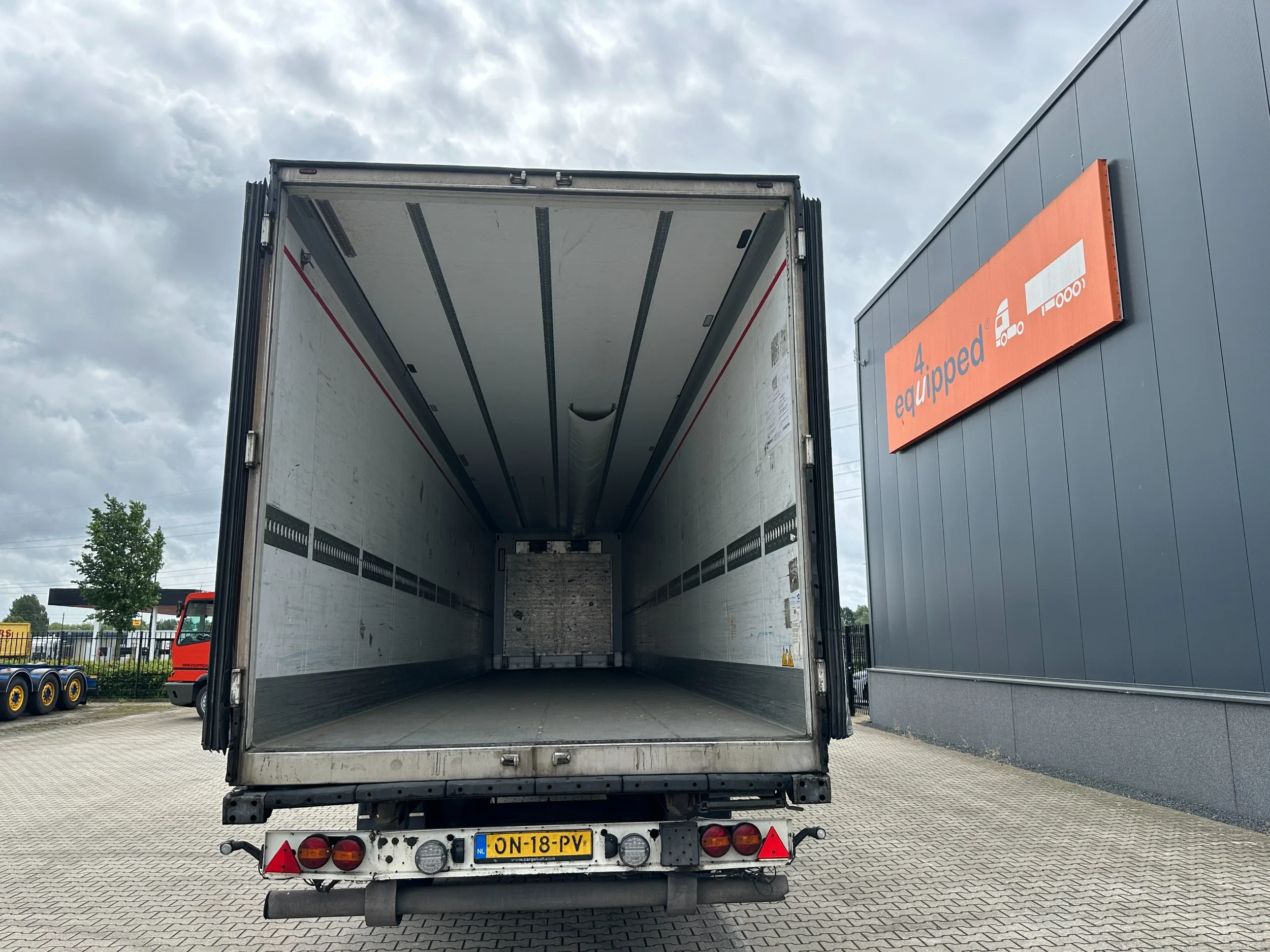 Schmitz Cargobull 2015 - CARRIER VECTOR 1950 D/E /DISCBRAKES / NL-TRAILER / APK: 8-2026 obrázek 7