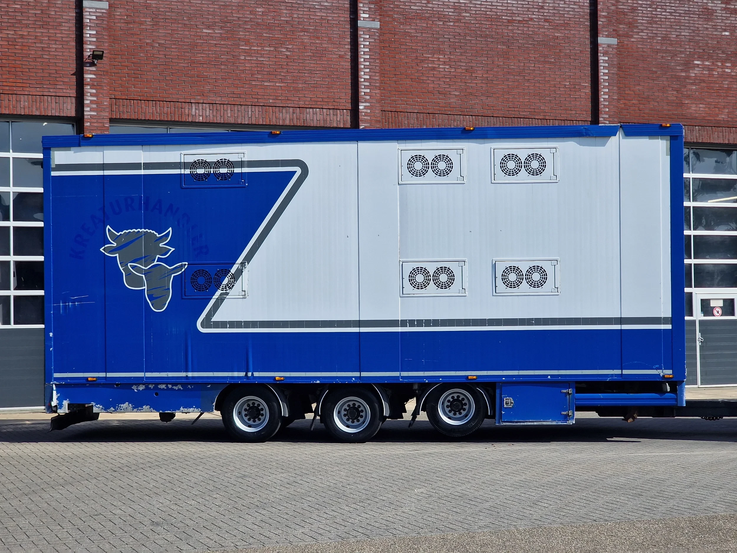 Scania R 2016 - R520 V8 6x2*4 - Livestock Ravenhorst 2 deck + GS Meppel/Ravenhorst 2 deck trailer - Water & Ventilation Bild 32
