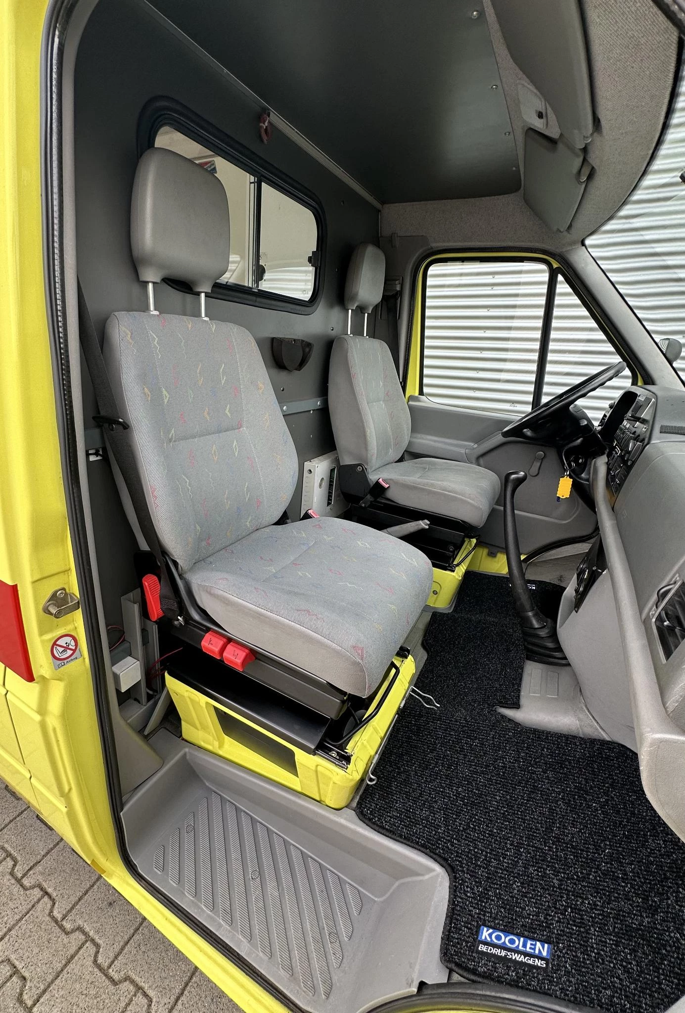 Volkswagen LT 2005 - LT 2.8 TDI 158 PK lang Ambulance Rettungswagen afbeelding 15