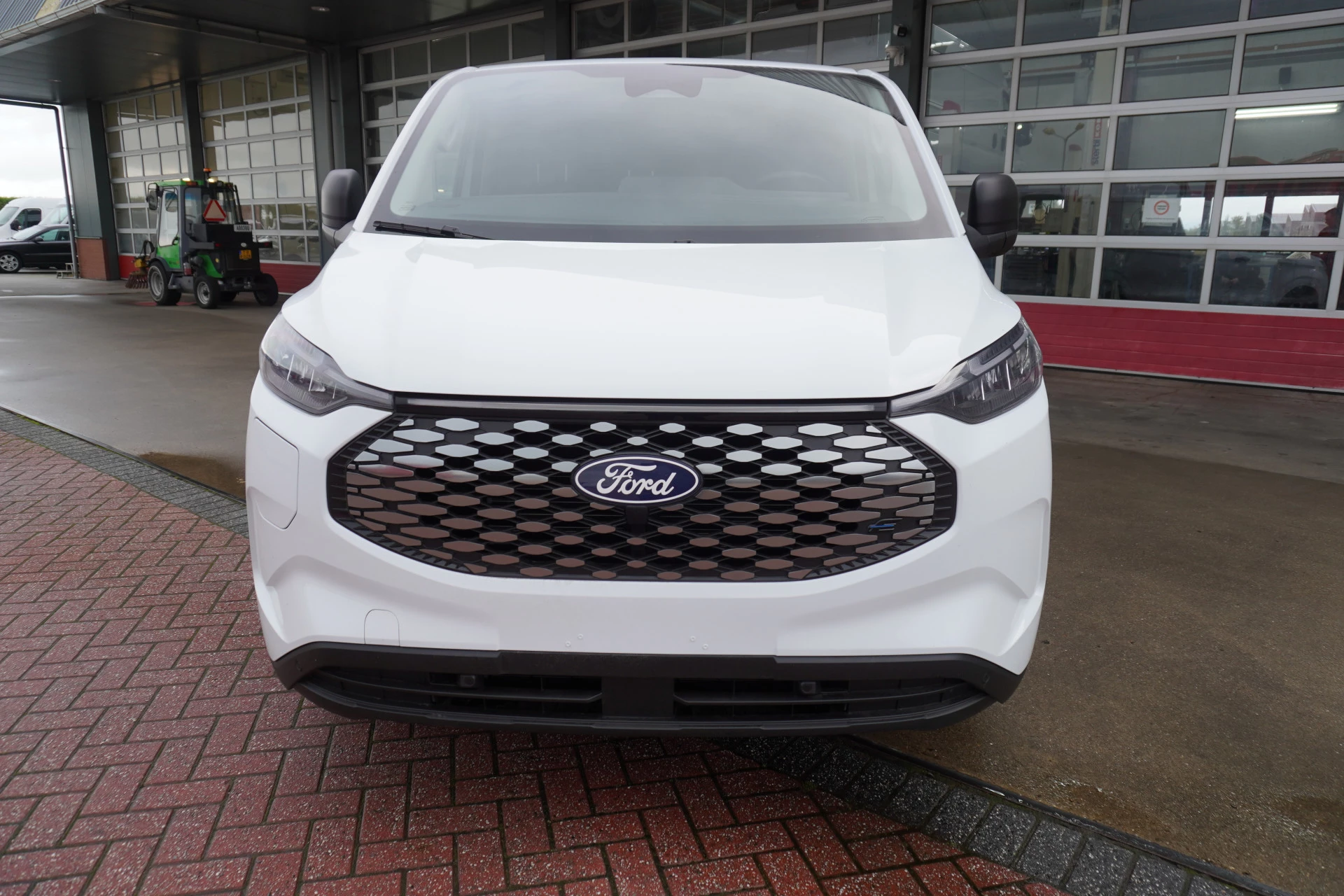 Ford E-Transit 2025 - Cust. 340 L2H1 136PK Trend 65 kWh Elektrisch obrázek 10