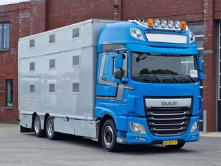 DAF XF 510 2018 - 6x2 SuperSpaceCab - Livestock Cuppers 3 deck - Ventilation - Lifting roof - Loadlift - Retarder immagine 2