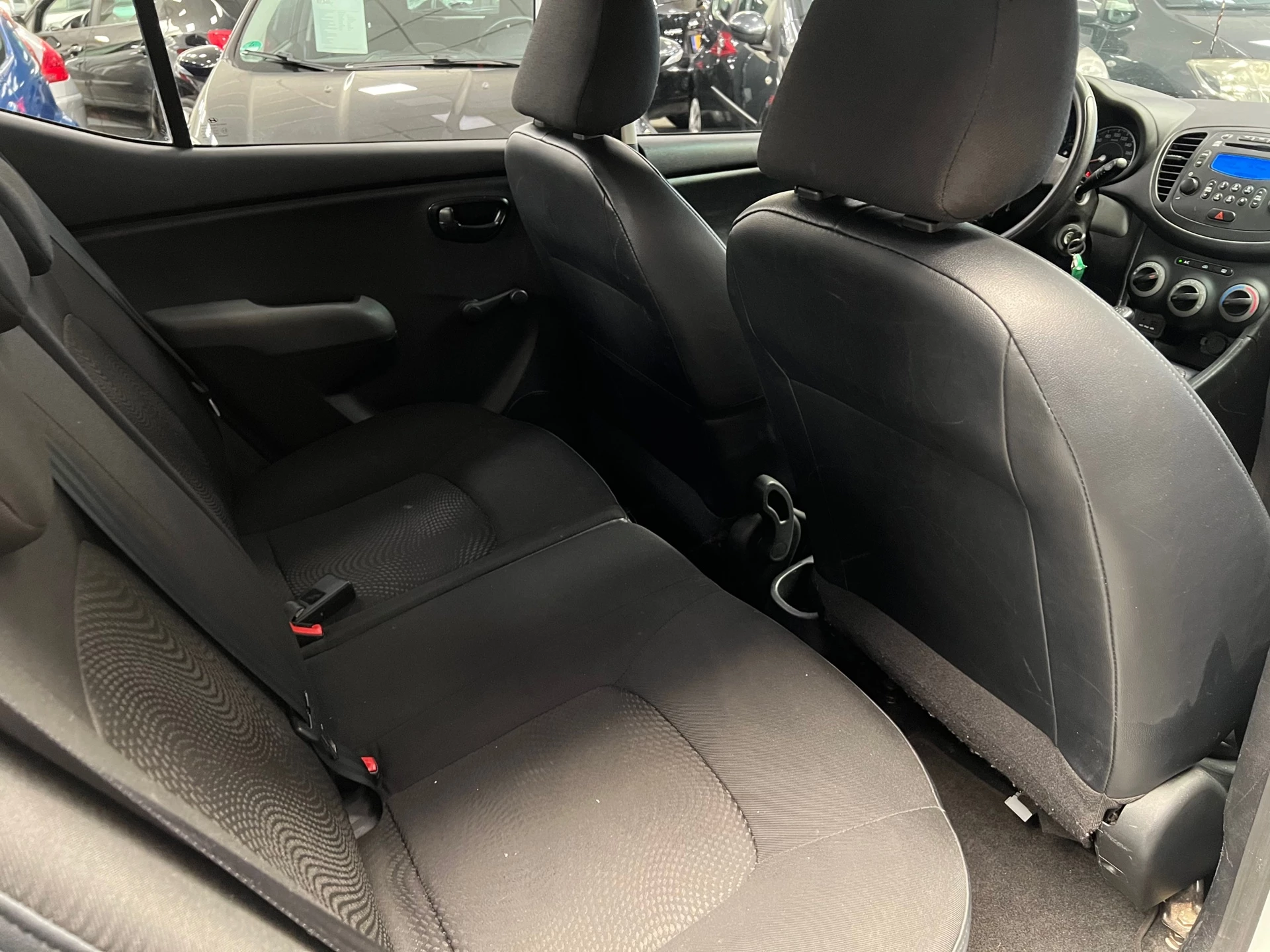 Hyundai i10 2012 - 1.0 Pro 2e eigenaar - NAP - Airco. afbeelding 20