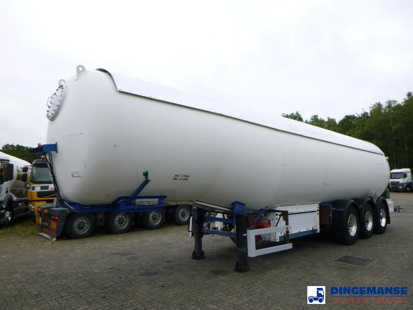 EU Gas tank steel 46.9 m3 / 1 comp + pump 1999 image 1