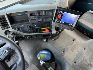Volvo FM 330 2015 - N/A obrazek 13