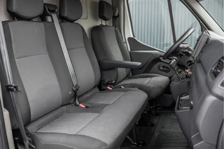 Renault Master 2020 - 2.3 dCi 135 L3H2 | 136 PK | 1ste Eigenaar | 3-Zits | Camera | Cruise | PDC | Airco obrazek 13