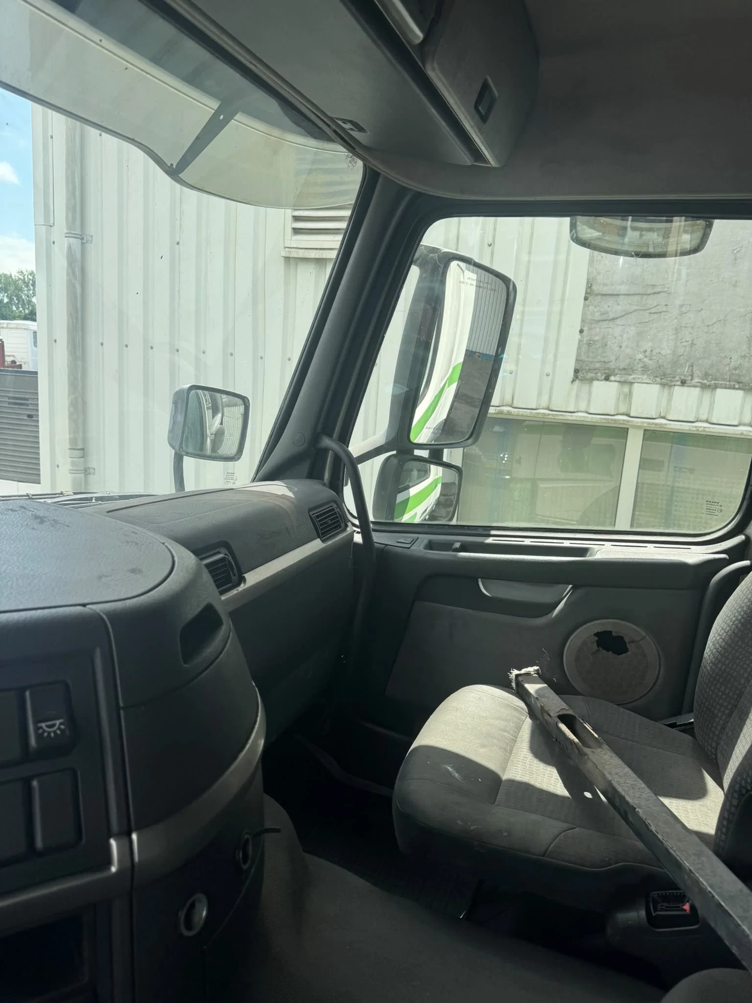 Volvo FM 2002 - 9-300 , Belgium truck, Euro 3 , Airco afbeelding 12