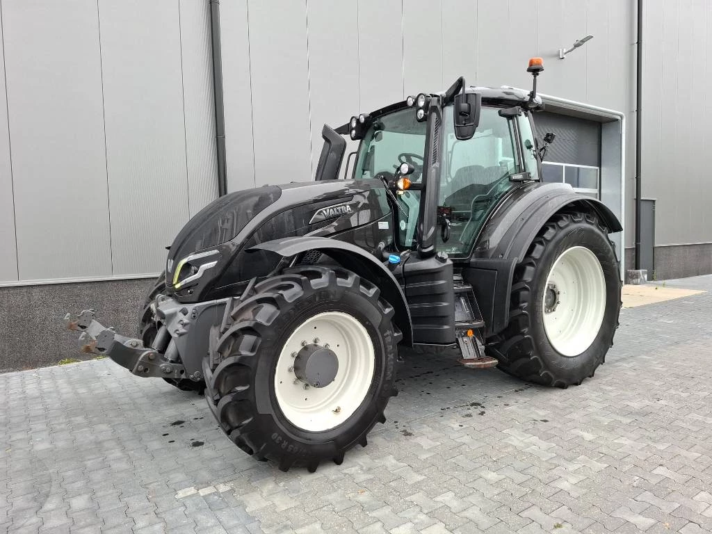 Valtra 2021 - T 215 Direct Twintrac immagine 1