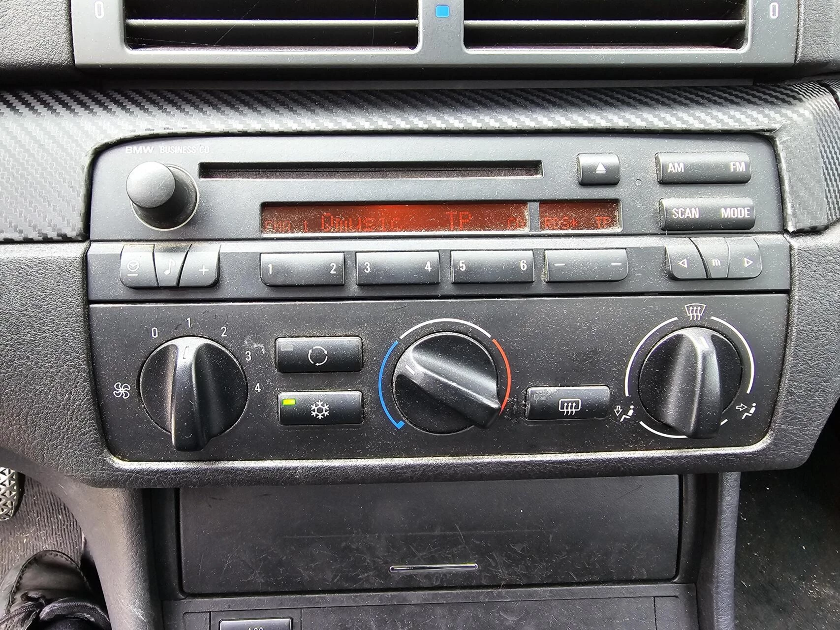 BMW 3 Serie 2004 - 316i Special Executive APK tot 07-2027 afbeelding 13