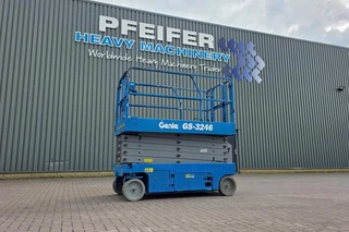 Genie 2015 - GS3246 Electric, Working Height 11.75 m, 318kg Cap zu verkaufen