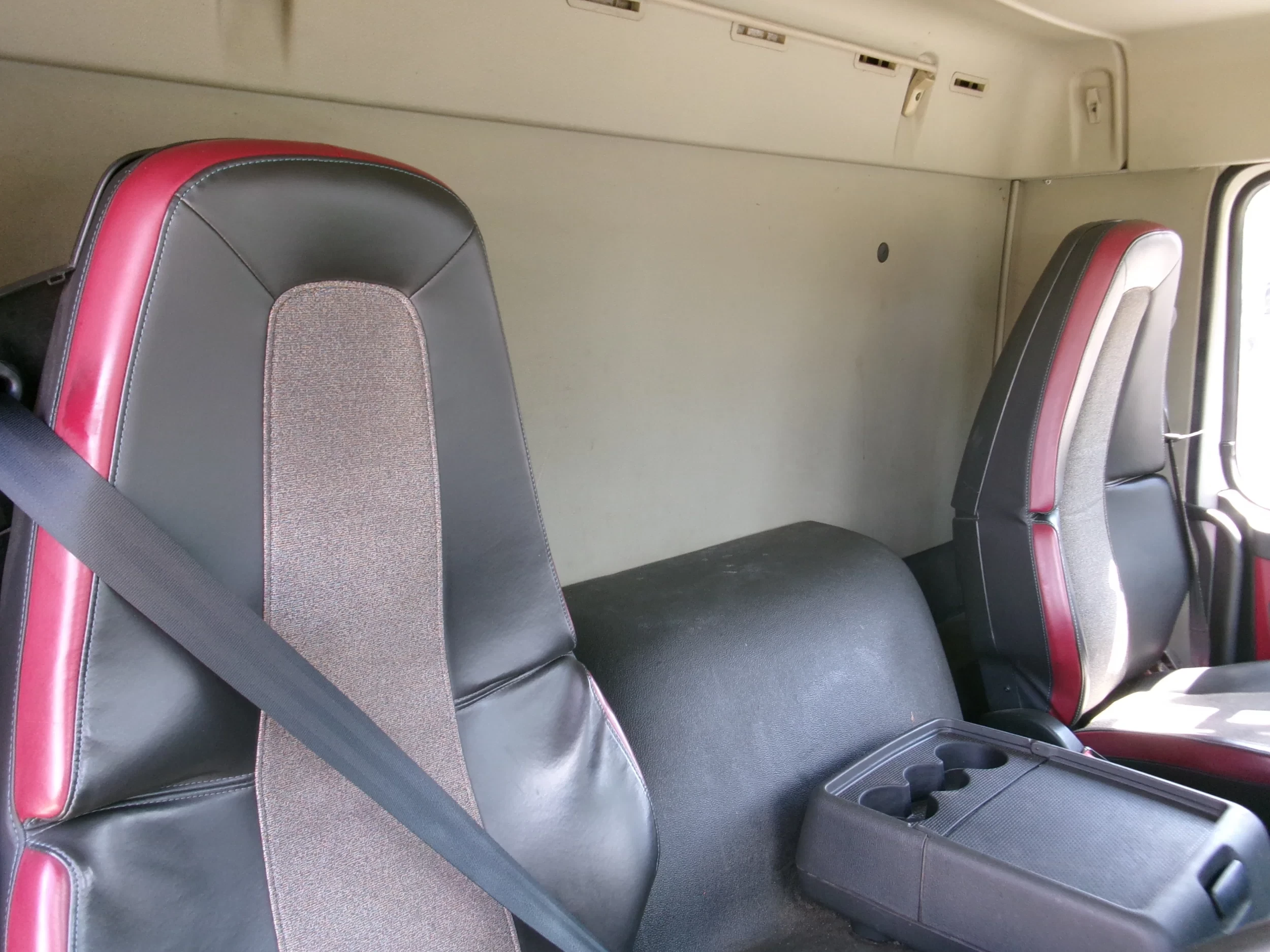 Volvo FM 370 2019 - 6X2 LIFTAS immagine 9