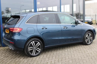 Mercedes-Benz B-Class 2021 - 250e Premium Plus PANORAMADAK LEDER MEMORY DISTRONIC SFEER CARPLAY CAMERA KEY-LESS GO zdjecie 8