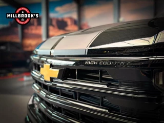 Chevrolet Silverado 2024 - High Country Black Edition Widebody 6.2 V8 420 PK imagen 3