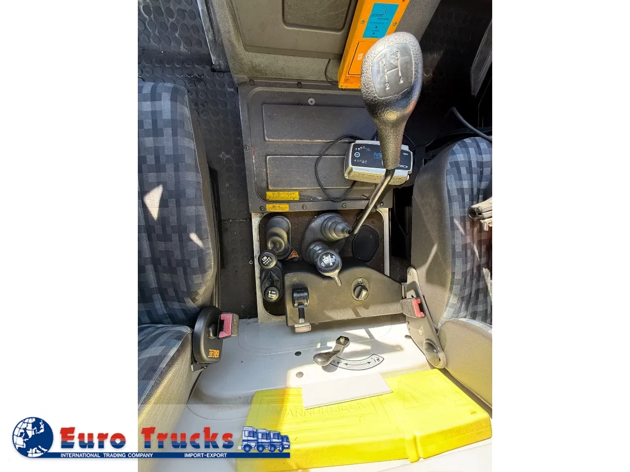 Unimog 1995 - U90/ Kran/ 2025 km original!! obrázek 8