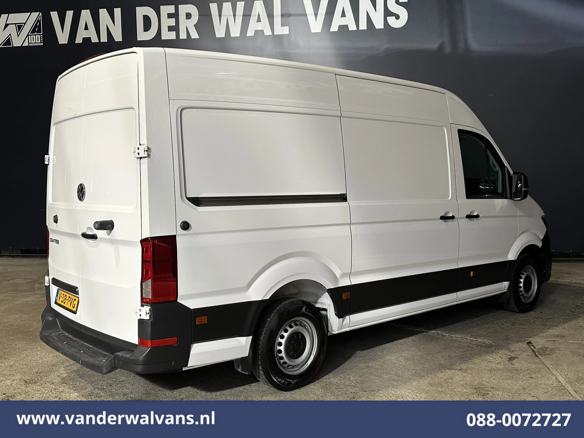 Volkswagen Crafter 2021 - 2.0 TDI 141pk L3H3 L2H2 Euro6 Airco | Navigatie | Apple Carplay | Chauffeursstoel zdjęcie 9