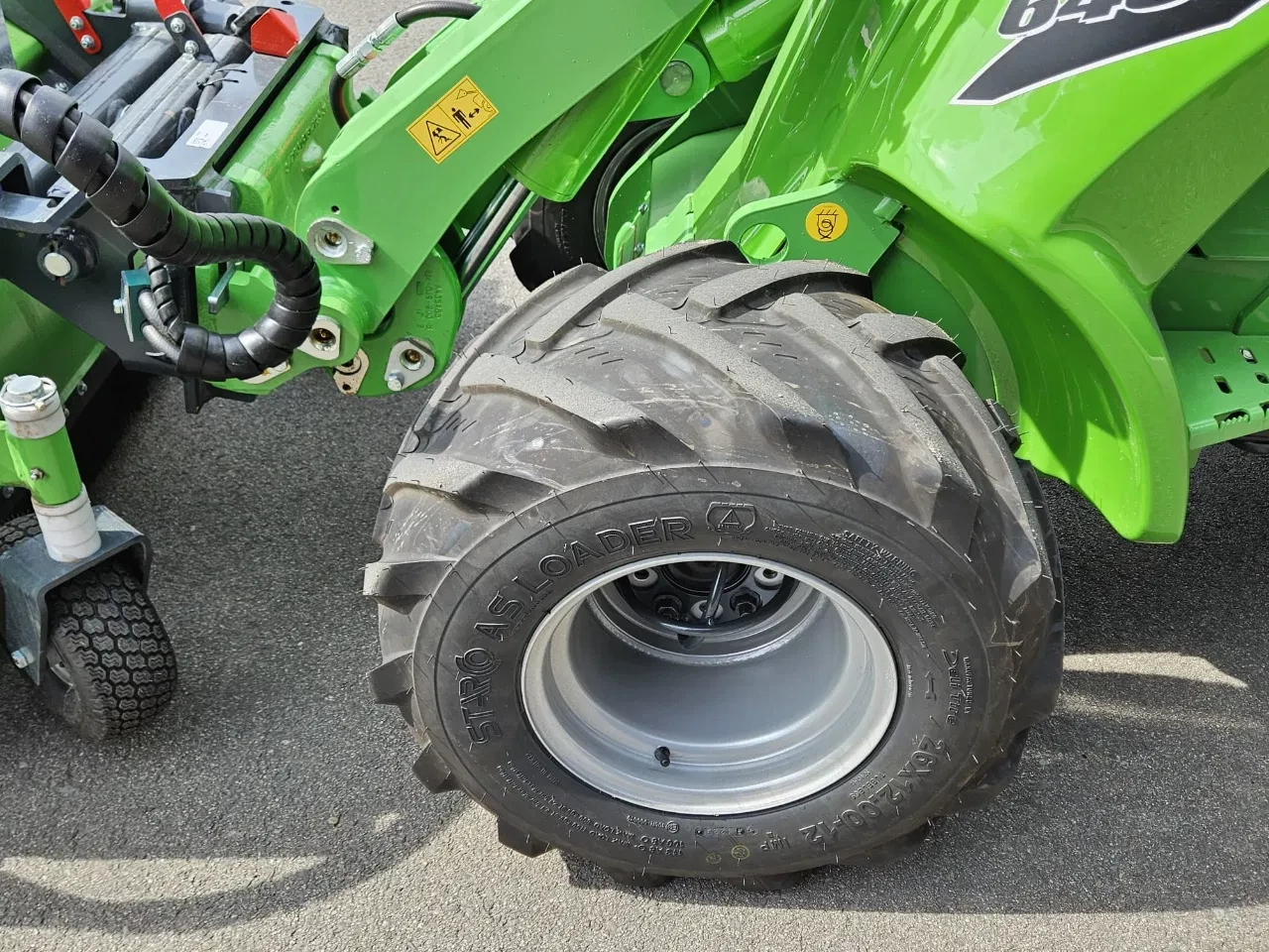 Avant 2025 - 645i Rental mini-shovel afbeelding 18