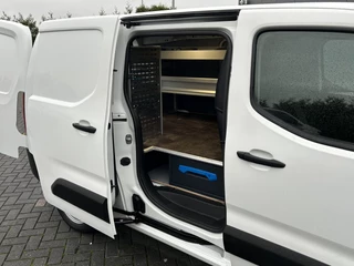 Opel Combo 2019 - 1.5D 102 PK / L2H1 / 1e EIG. / 85.411 KM !! / SORTIMO INRICHTING / AIRCO / CRUISE / NAVI / APPLE CARPLAY изображение 9