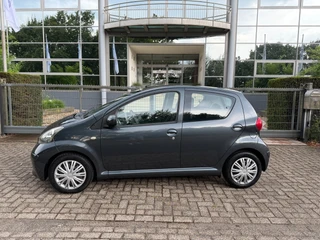 Toyota Aygo 2008 - 1.0-12V + automaat/airco/5 deurs N/A.P afbeelding 2 miniatuur