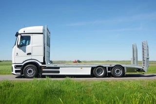 Mercedes-Benz Actros 2025 - 29-tons E-Actros E600 oprijwagen obrazek 2