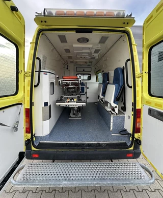 Volkswagen LT 2005 - LT 2.8 TDI 158 PK lang Ambulance Rettungswagen obrazek 4