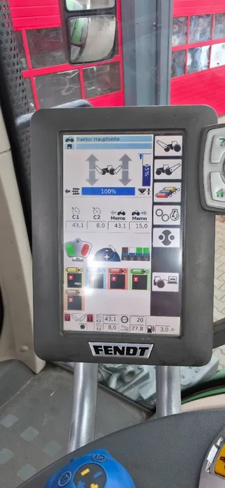 Fendt 822 Vario 2011 - 833 obrazek 10