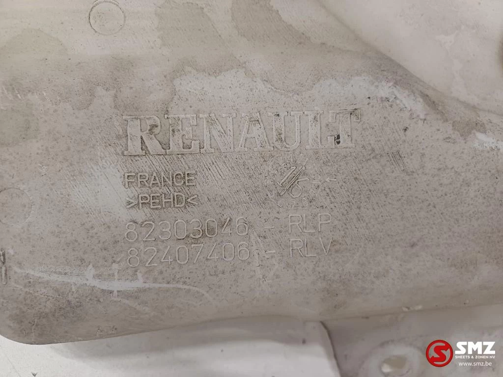 Renault 2017 - Occ ruitensproeierreservoir Renault T 82303046 Bild 5