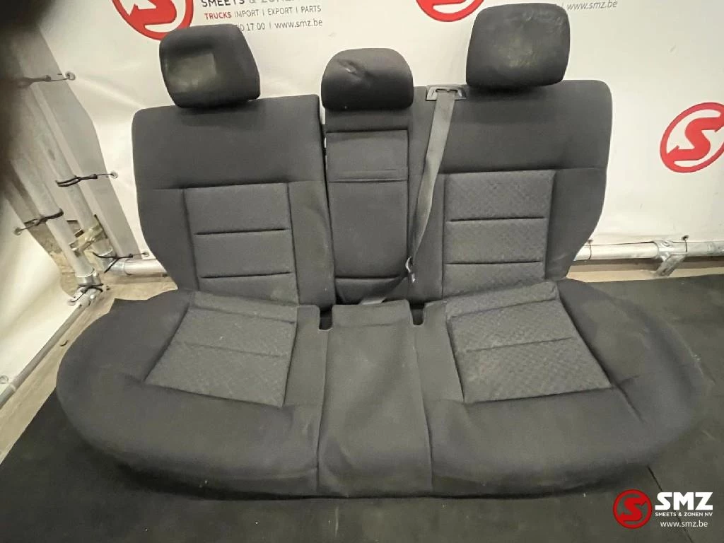Mercedes-Benz - Occ set interieur met zetels S212 Mercedes obrázek 3