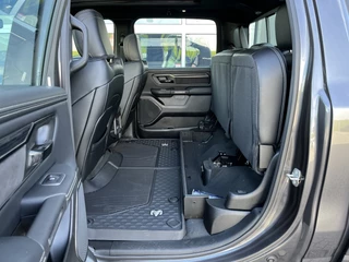 Dodge Ram Pick-Up 2024 - 5.7i V8 HEMI eTorque 400PK CREW CAB REBEL GT | BPM VRIJ | RAMBOX | LUCHTVERING | LPG | LAADBAKKLEP | TREKHAAK | PANODAK | 360CAM | DIGITAAL DASHBOARD afbeelding 13